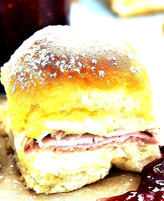 Baked monte cristo party sliders